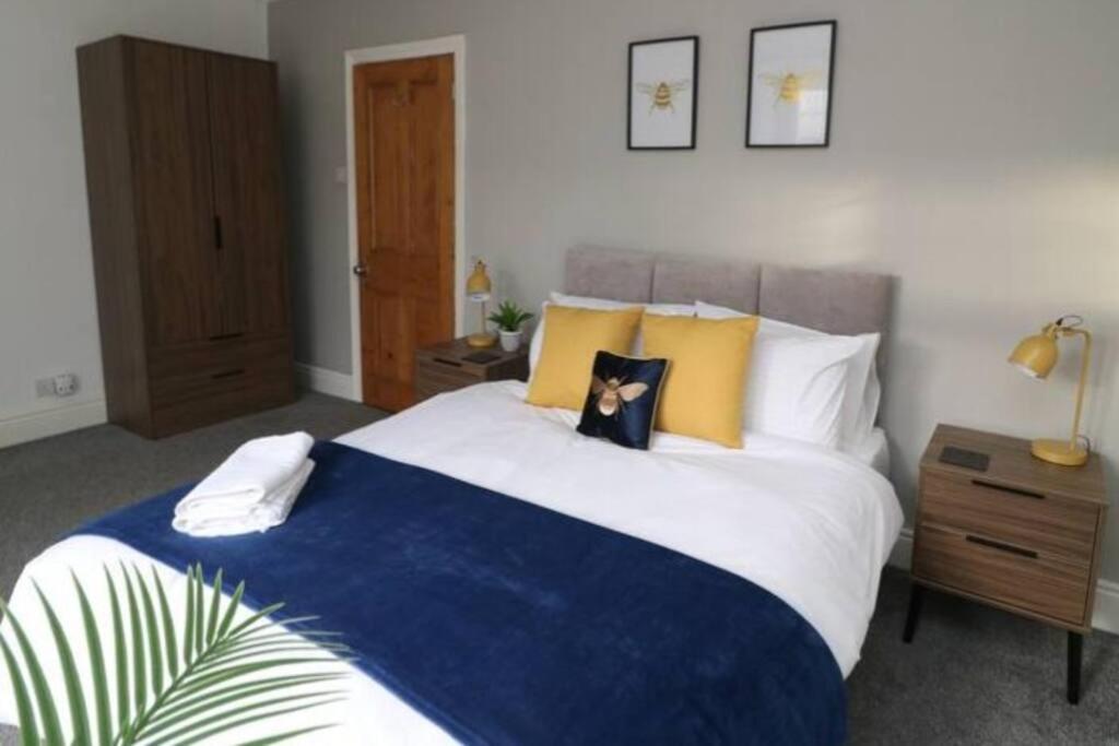 2 Bedroom Characterful House Lancaster Esterno foto